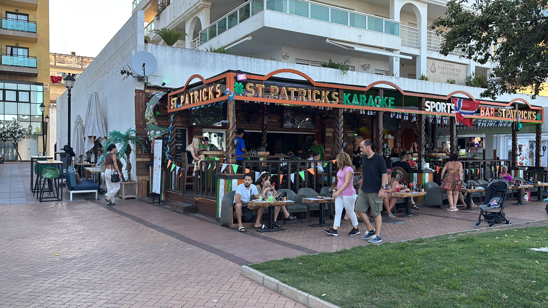 Saint Patrick's Bar